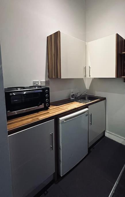 5 Star Luxury Studio Apartment, Big Smart Tv, Wifi, Liverpool City Centre, Easy Access Lock Box Entry! Eksteriør billede