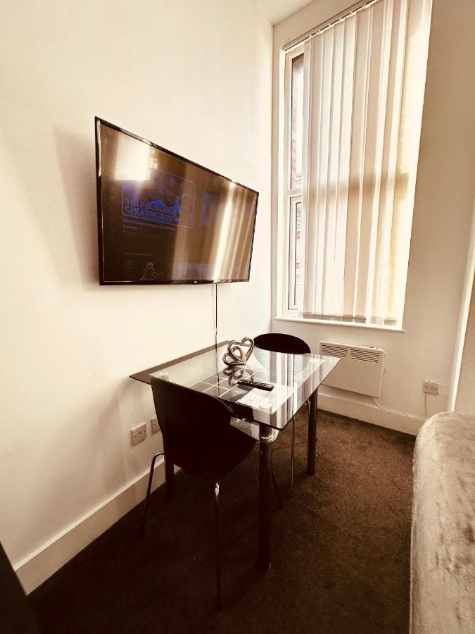 5 Star Luxury Studio Apartment, Big Smart Tv, Wifi, Liverpool City Centre, Easy Access Lock Box Entry! Eksteriør billede